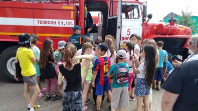 Пригорские школьники побывали в гостях у огнеборцев