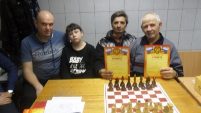  В Черногорске определили лучших шахматистов и шашистов 