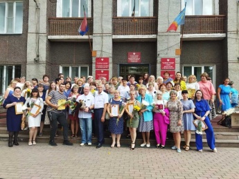 Накануне профессионального праздника черногорские медики получили награды от Министерства здравоохранения РХ и главы города