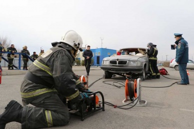 Черногорские огнеборцы лучше всех в Хакасии ликвидируют последствия ДТП