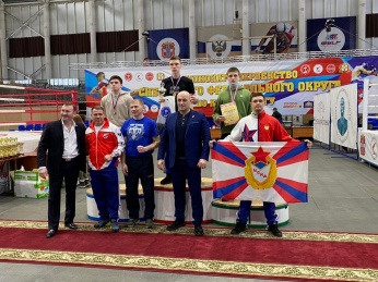 Черногорские кикбоксёры привезли из Омска 15 медалей  